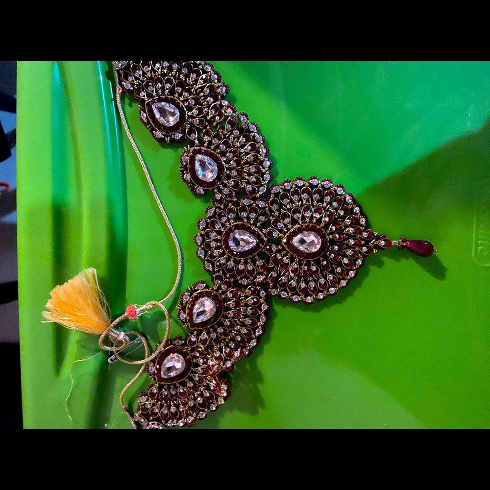 Necklace earring and headpiece